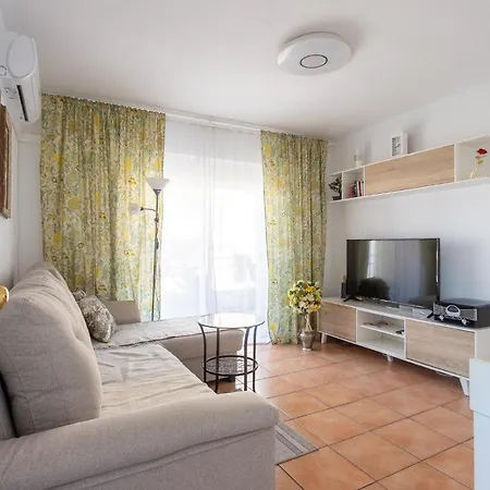 Cozy In The Center Of Benidorm! * Benidorm